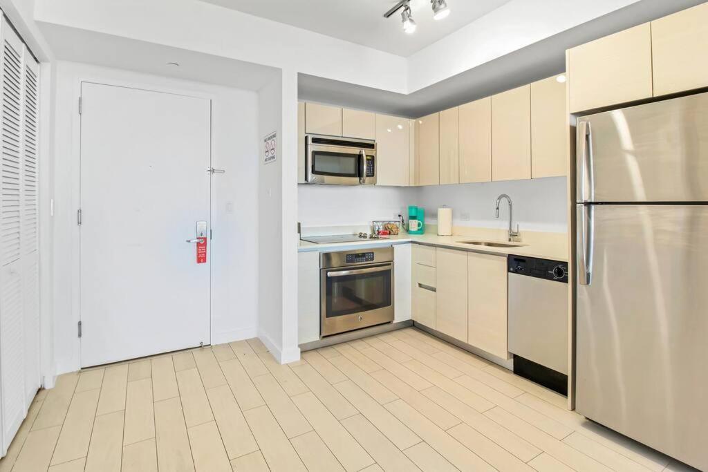 Ocean View 2Br 2Bth Hallandale Beach Miami Ft Lauderdale Exterior photo