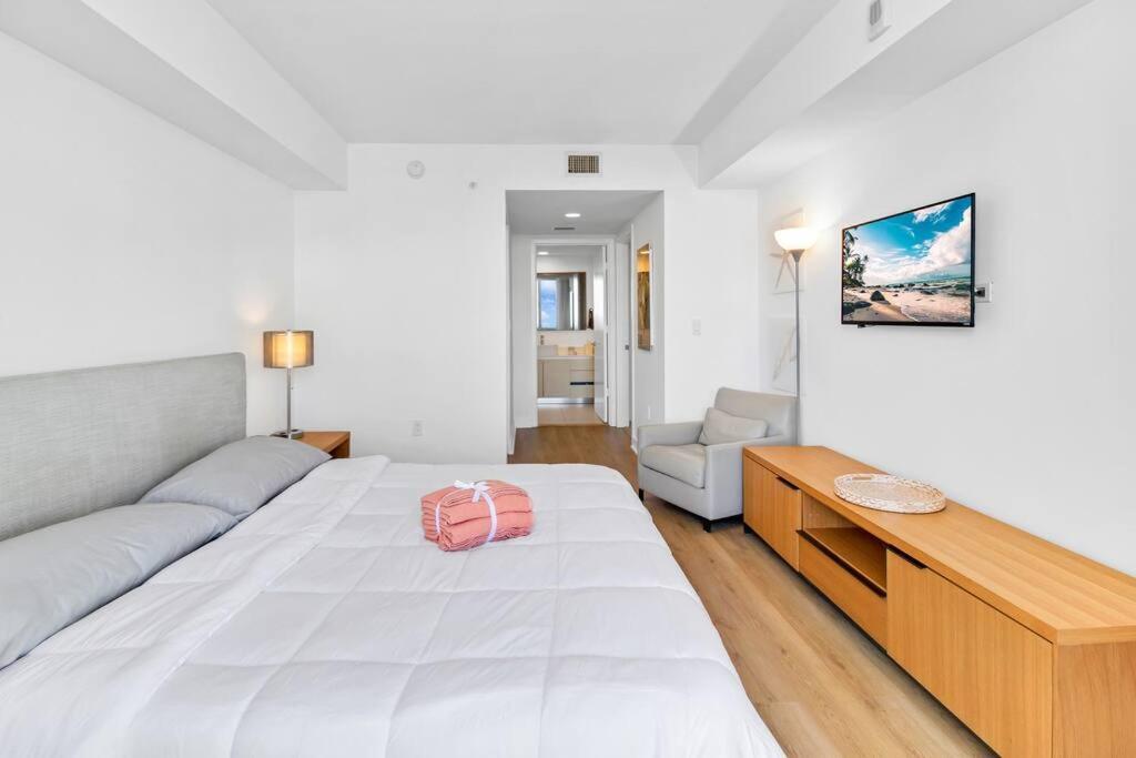 Ocean View 2Br 2Bth Hallandale Beach Miami Ft Lauderdale Exterior photo